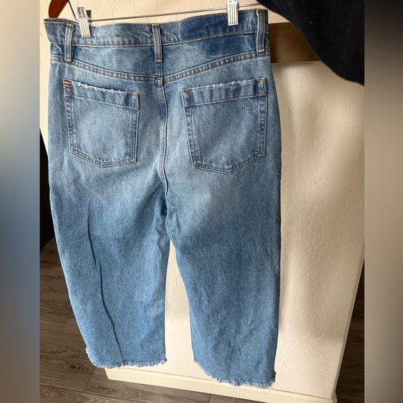 BDG|Super wide leg denim jeans,distressed with raw hem,Urban Outfitters••Size 31 - Picture 4 of 10
